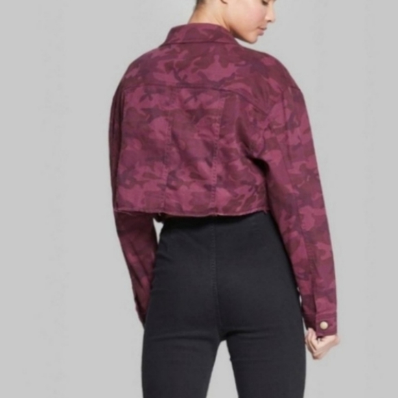 Wild Fable Camo Print Cropped Denim Jacket - Picture 4 of 9